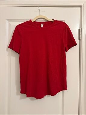 lululemon womens Red Short Sleeve Crew Tee